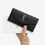 Portefeuille de luxe en cuir grainé avec logo métallique