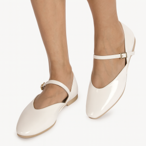 Ballerines vernies avec bride élégante