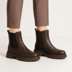 Bottines à semelle crantée et fermeture latérale